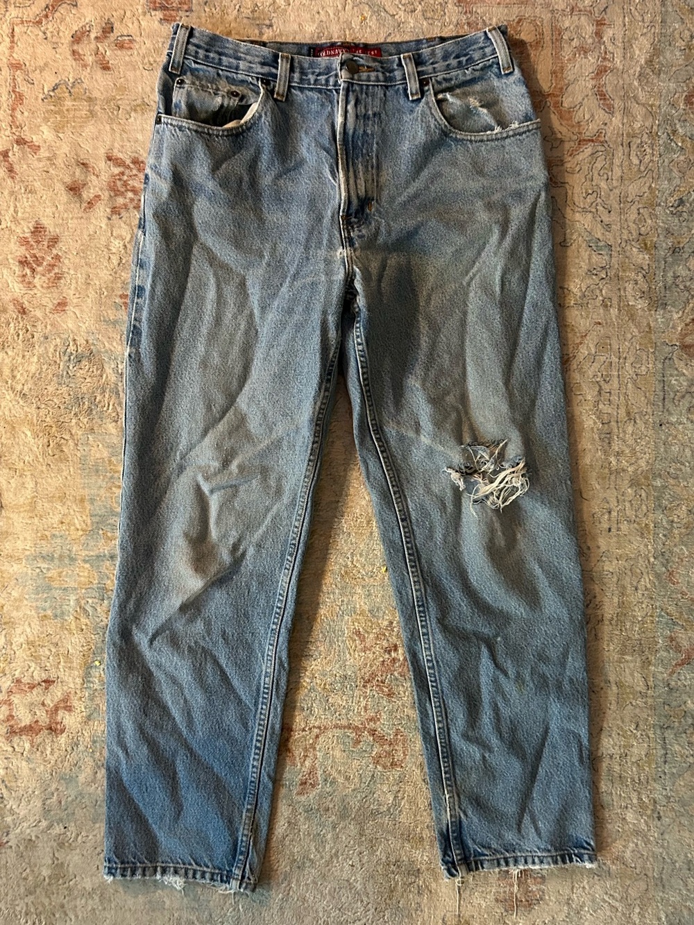 Old Navy Light Blue Relaxed Fit Men's Jeans with Knee Rip
